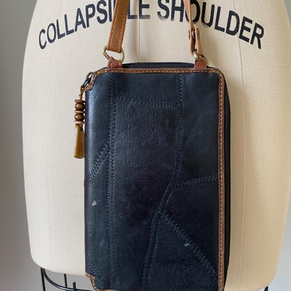 Vaan & Co Crossbody Wallet Bag - Picture 4 of 9